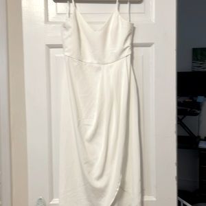 BEAUTIFUL WHITE DRESS